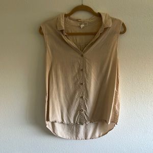 Blush cloth + stone chambray style tank. Color is more tan/blush